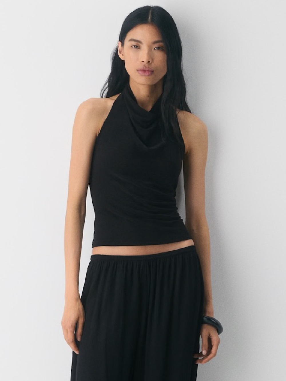 ARITZIA // TOWER HALTER TOP